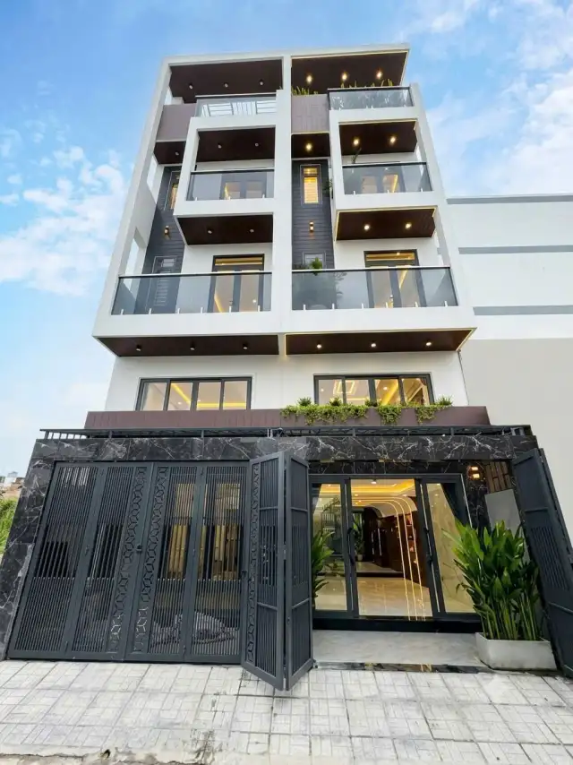 Bán nhà mặt tiền Thạnh Lộc 39 Quận 12, TP.HCM – 4 phòng ngủ, giá 6.3 tỷ
