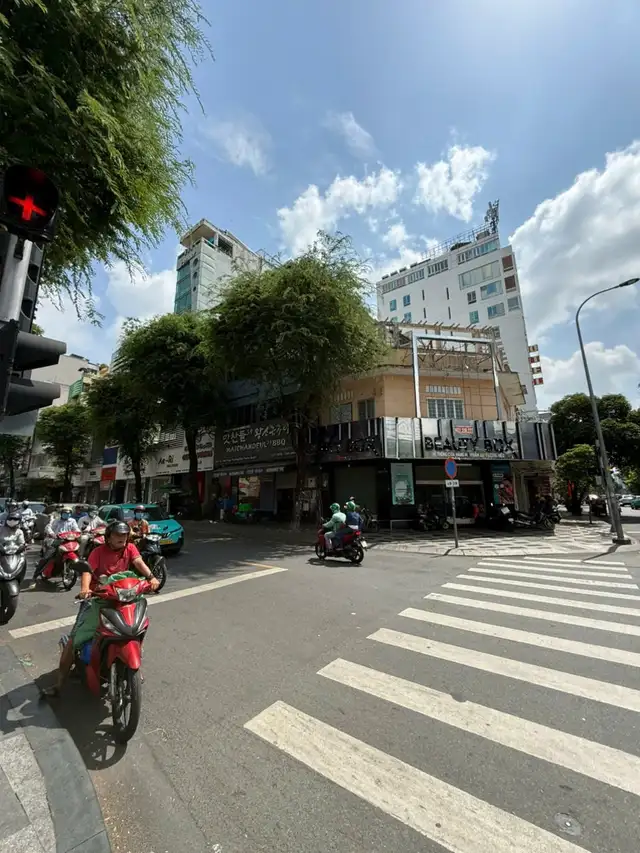 Bán nhà mặt tiền Tôn Thất Tùng Quận 1, TP.HCM – giá 250 tỷ Bán nhà mặt tiền Tôn Thất Tùng Quận 1, TP.HCM – giá 250 tỷ