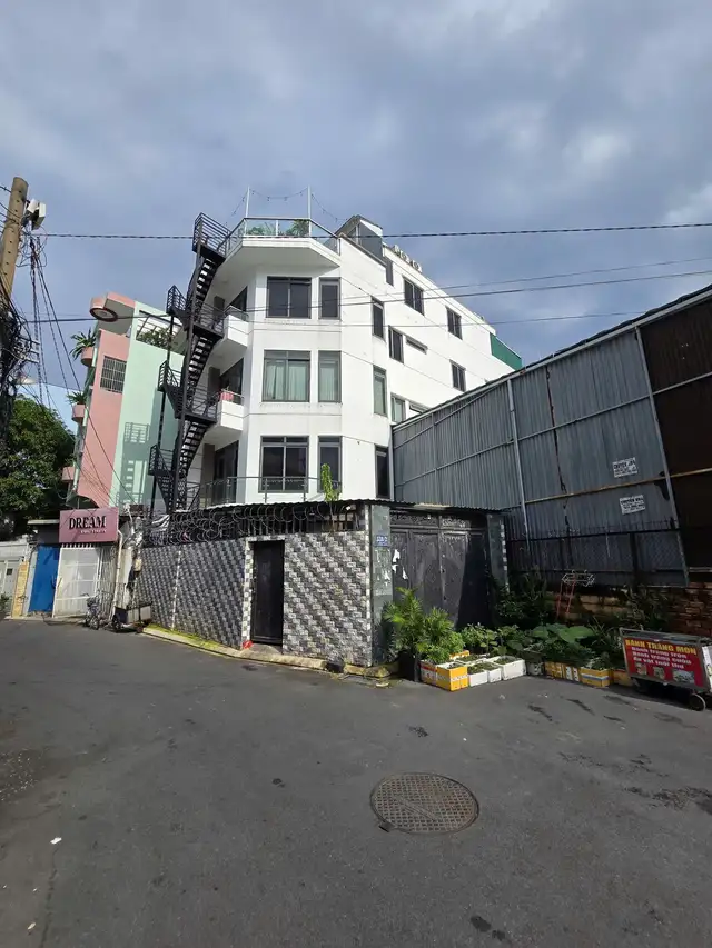 Bán nhà hẻm Lý Thường Kiệt Quận Tân Bình, TP.HCM – 9 phòng ngủ, giá 15.2 tỷ Bán nhà hẻm Lý Thường Kiệt Quận Tân Bình, TP.HCM – 9 phòng ngủ, giá 15.2 tỷ