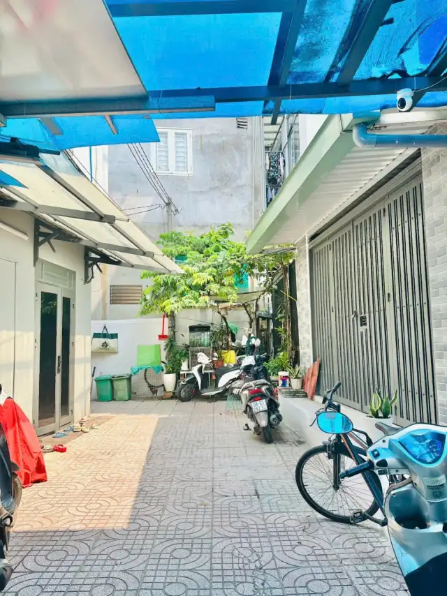 Bán nhà hẻm Bình Long Quận Tân Phú, TP.HCM – 2 phòng ngủ, giá 4.5 tỷ Bán nhà hẻm Bình Long Quận Tân Phú, TP.HCM – 2 phòng ngủ, giá 4.5 tỷ