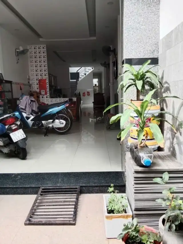 Bán nhà hẻm Đường Hồng Lạc Quận Tân Bình, TP.HCM – 4 phòng ngủ, giá 16 tỷ