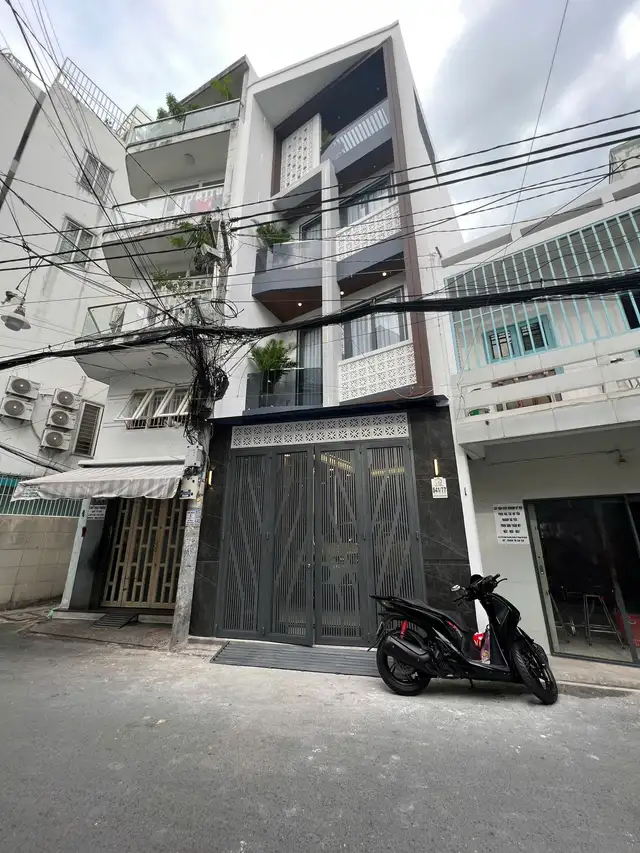 Bán nhà hẻm Huỳnh Văn Bánh Quận Phú Nhuận, TP.HCM – 3 phòng ngủ, giá 17.9 tỷ Bán nhà hẻm Huỳnh Văn Bánh Quận Phú Nhuận, TP.HCM – 3 phòng ngủ, giá 17.9 tỷ
