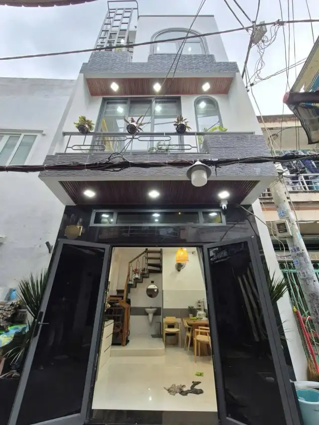 Bán nhà hẻm Nguyễn Tri Phương  Quận 10, TP.HCM – 2 phòng ngủ, giá 4.7 tỷ
