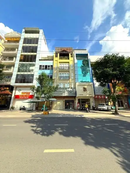 Bán nhà mặt tiền Hùng Vương Quận 5, TP.HCM – giá 48 tỷ Bán nhà mặt tiền Hùng Vương Quận 5, TP.HCM – giá 48 tỷ
