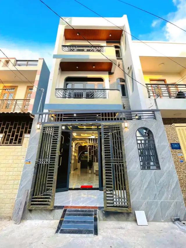 Bán nhà hẻm Lâm Thị Hố Quận 12, TP.HCM – 4 phòng ngủ, giá 7 tỷ Bán nhà hẻm Lâm Thị Hố Quận 12, TP.HCM – 4 phòng ngủ, giá 7 tỷ