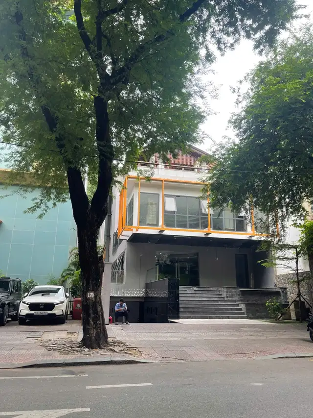 Bán nhà mặt tiền Nguyễn Du Quận 1, TP.HCM – 1 phòng ngủ, giá 400 tỷ Bán nhà mặt tiền Nguyễn Du Quận 1, TP.HCM – 1 phòng ngủ, giá 400 tỷ
