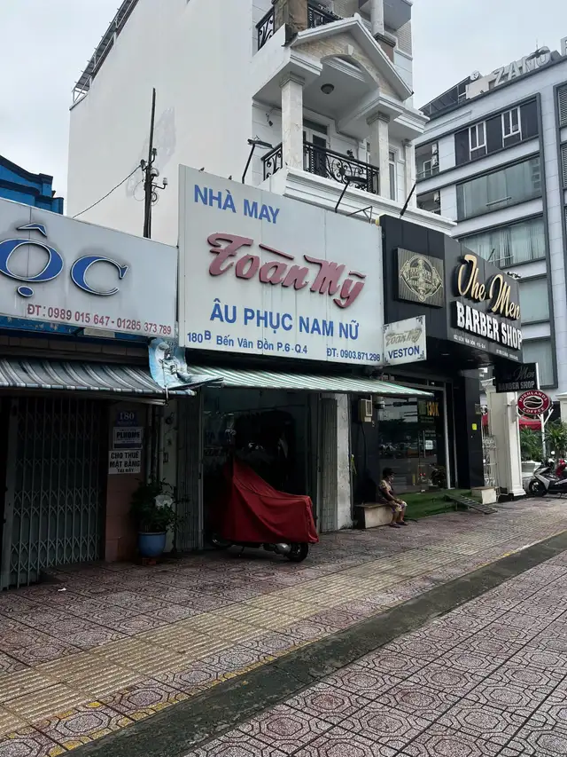 Bán nhà mặt tiền Bến Vân Đồn Quận 4, TP.HCM – giá 21 tỷ