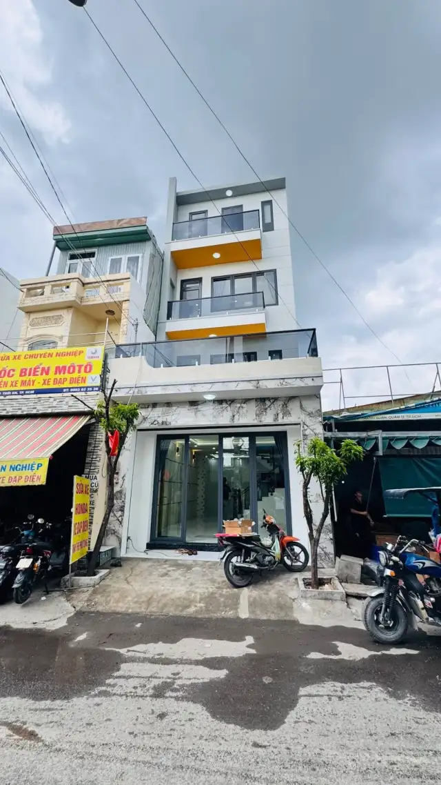 Bán nhà mặt tiền Thạnh Xuân 22 Quận 12, TP.HCM – 4 phòng ngủ, giá 7.3 tỷ Bán nhà mặt tiền Thạnh Xuân 22 Quận 12, TP.HCM – 4 phòng ngủ, giá 7.3 tỷ