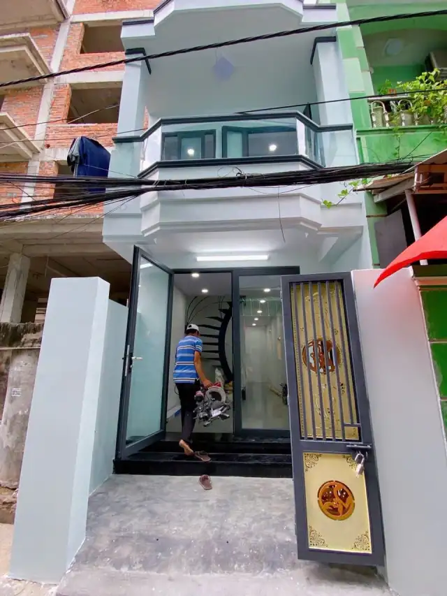 Bán nhà mặt tiền Nguyễn Văn Thành  Thành phố Nha Trang, Khánh Hòa – 2 phòng ngủ, giá 3 tỷ