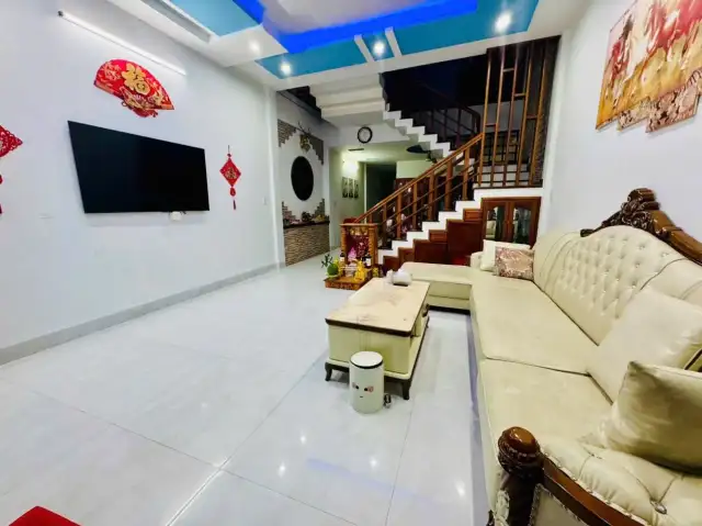 Bán nhà mặt tiền Trung Hòa 1 Quận Ngũ Hành Sơn, TP. Đà Nẵng – 4 phòng ngủ, giá 6.2 tỷ Bán nhà mặt tiền Trung Hòa 1 Quận Ngũ Hành Sơn, TP. Đà Nẵng – 4 phòng ngủ, giá 6.2 tỷ