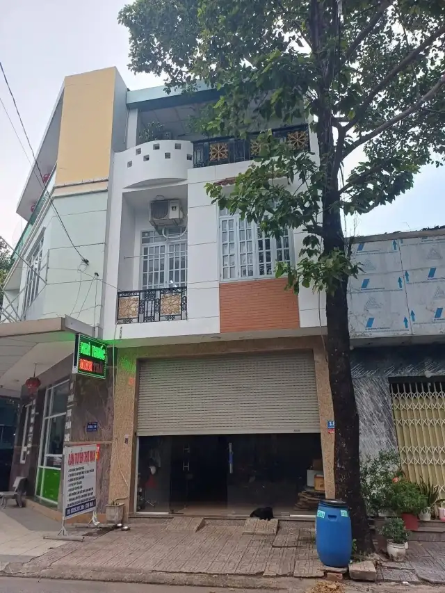 Bán nhà mặt tiền đường số 1 Thành phố Dĩ An, Bình Dương – 4 phòng ngủ, giá 6.6 tỷ