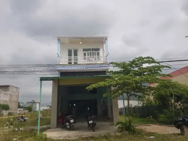 Bán nhà mặt tiền Hương Lộ, Thôn Trung Thành phố Nha Trang, Khánh Hòa – 2 phòng ngủ, giá 2.8 tỷ