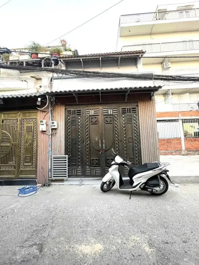 Bán nhà hẻm Hiệp Thành 07 Quận 12, TP.HCM – 3 phòng ngủ, giá 2.1 tỷ Bán nhà hẻm Hiệp Thành 07 Quận 12, TP.HCM – 3 phòng ngủ, giá 2.1 tỷ