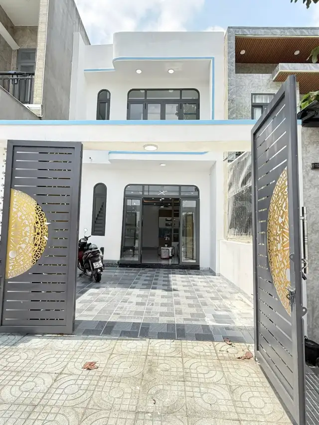 Bán nhà mặt tiền đường số 4, khu dân cư Phát Hưng Thành phố Bến Cát, Bình Dương – 3 phòng ngủ, giá 2.5 tỷ Bán nhà mặt tiền đường số 4, khu dân cư Phát Hưng Thành phố Bến Cát, Bình Dương – 3 phòng ngủ, giá 2.5 tỷ