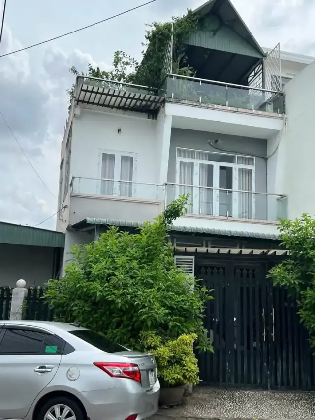Bán nhà hẻm Mỹ Phước - Tân Vạn Thành phố Thủ Dầu Một, Bình Dương – 3 phòng ngủ, giá 5 tỷ Bán nhà hẻm Mỹ Phước - Tân Vạn Thành phố Thủ Dầu Một, Bình Dương – 3 phòng ngủ, giá 5 tỷ