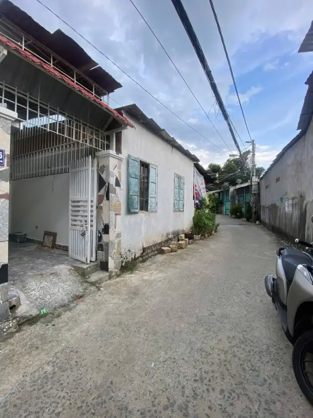 Bán đất Hẻm 11 Hòa Trung (Thửa 28 - tờ 106) Thành phố Nha Trang, Khánh Hòa – giá 2.9 tỷ Bán đất Hẻm 11 Hòa Trung (Thửa 28 - tờ 106) Thành phố Nha Trang, Khánh Hòa – giá 2.9 tỷ