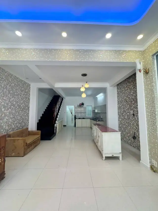 Bán nhà mặt tiền Trần Bình Trọng Thành phố Nha Trang, Khánh Hòa – 3 phòng ngủ, giá 15 tỷ Bán nhà mặt tiền Trần Bình Trọng Thành phố Nha Trang, Khánh Hòa – 3 phòng ngủ, giá 15 tỷ