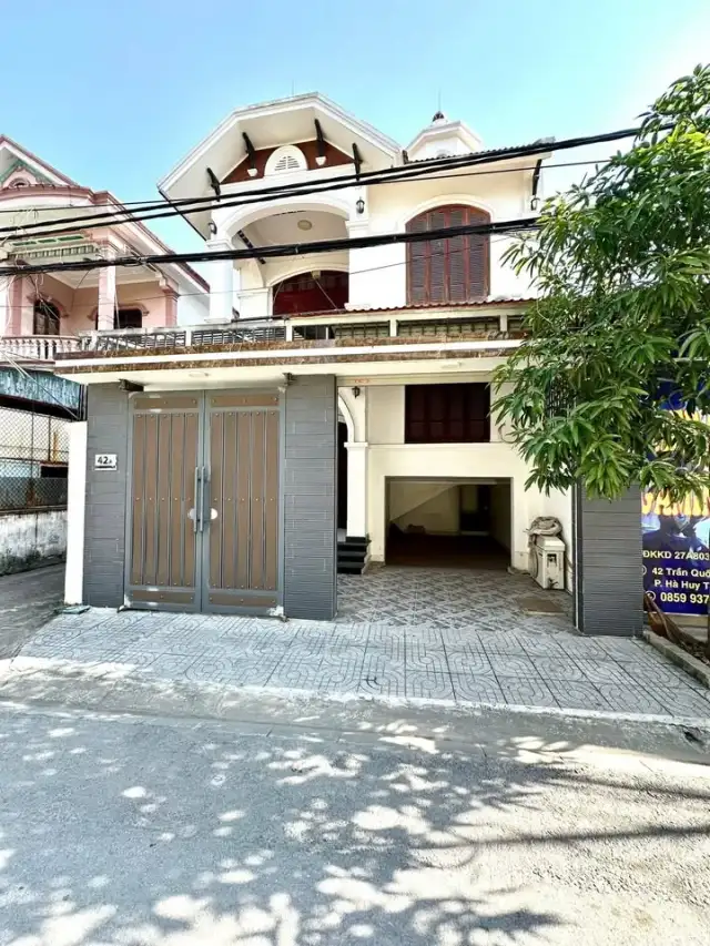 Bán nhà mặt tiền Trần Quốc Toản Thành phố Vinh, Nghệ An – 2 phòng ngủ, giá 9.1 tỷ