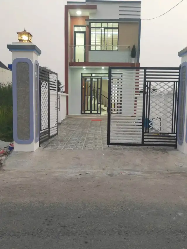 Bán nhà mặt tiền đường Cầu Tam Bình Huyện Cần Đước, Long An – 3 phòng ngủ, giá 2.5 tỷ Bán nhà mặt tiền đường Cầu Tam Bình Huyện Cần Đước, Long An – 3 phòng ngủ, giá 2.5 tỷ