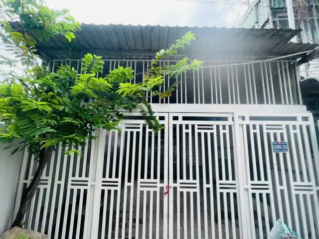 Bán nhà hẻm đường DT 743A Thành phố Dĩ An, Bình Dương – 2 phòng ngủ, giá 3.5 tỷ Bán nhà hẻm đường DT 743A Thành phố Dĩ An, Bình Dương – 2 phòng ngủ, giá 3.5 tỷ