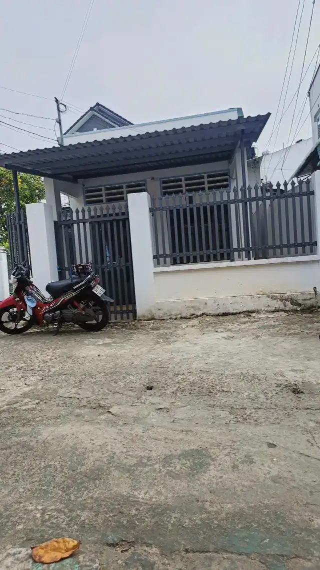 Bán nhà hẻm Thích Quãng Đức Thành phố Thủ Dầu Một, Bình Dương – 2 phòng ngủ, giá 2.2 tỷ Bán nhà hẻm Thích Quãng Đức Thành phố Thủ Dầu Một, Bình Dương – 2 phòng ngủ, giá 2.2 tỷ