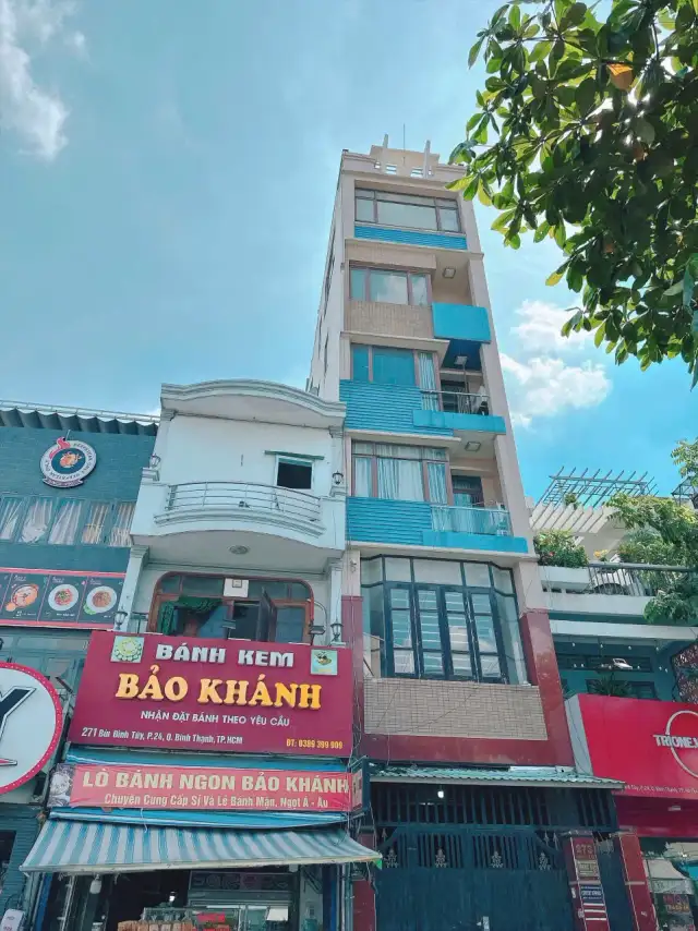 Bán nhà mặt tiền đường Bùi Đình Túy Quận Bình Thạnh, TP.HCM – 13 phòng ngủ, giá 19.9 tỷ Bán nhà mặt tiền đường Bùi Đình Túy Quận Bình Thạnh, TP.HCM – 13 phòng ngủ, giá 19.9 tỷ