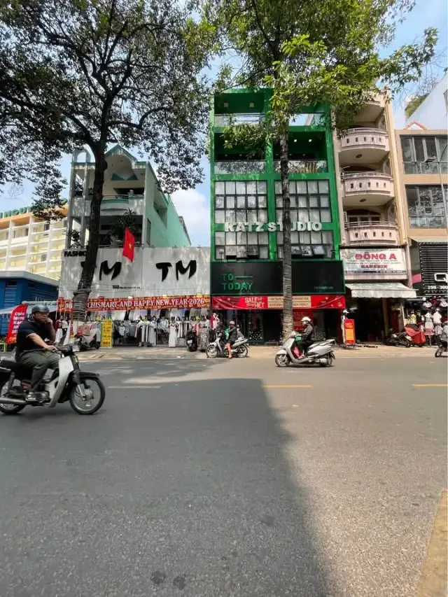 Bán nhà mặt tiền Nguyễn Trãi Quận 5, TP.HCM – 6 phòng ngủ, giá 48 tỷ Bán nhà mặt tiền Nguyễn Trãi Quận 5, TP.HCM – 6 phòng ngủ, giá 48 tỷ