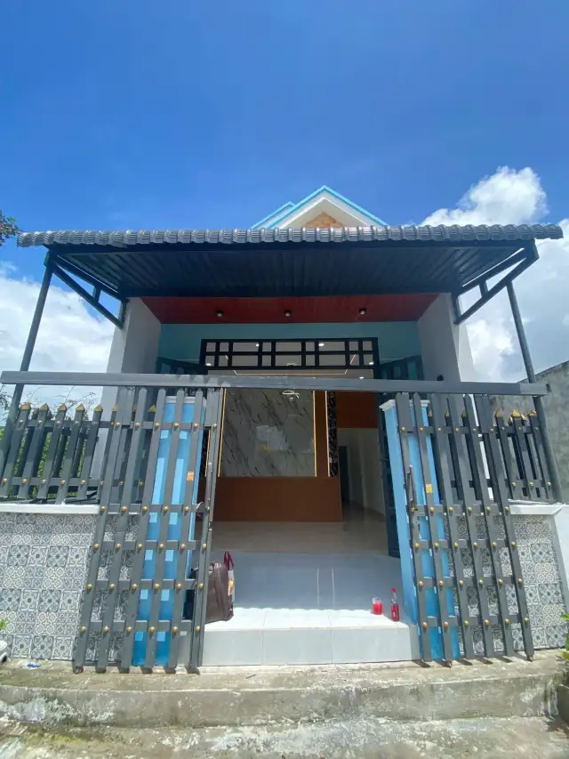 Bán nhà hẻm Ấp Mới 2 Huyện Đức Hòa, Long An – 2 phòng ngủ, giá 1.3 tỷ Bán nhà hẻm Ấp Mới 2 Huyện Đức Hòa, Long An – 2 phòng ngủ, giá 1.3 tỷ