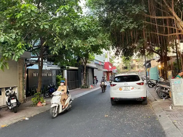 Bán nhà mặt tiền Hồ Xuân Hương Quận 3, TP.HCM – giá 22 tỷ Bán nhà mặt tiền Hồ Xuân Hương Quận 3, TP.HCM – giá 22 tỷ