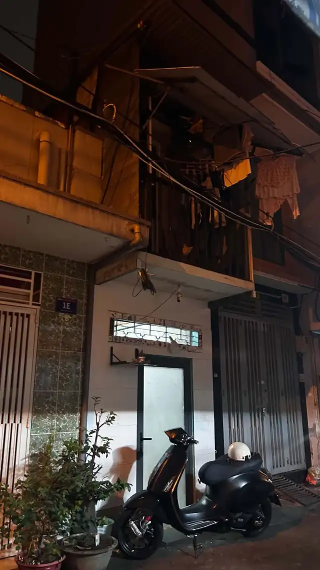 Bán nhà mặt tiền đường số 10 Quận 4, TP.HCM – 2 phòng ngủ, giá 3.7 tỷ