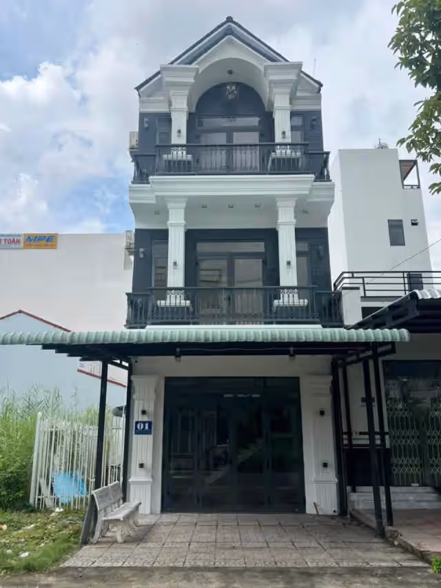 Bán nhà mặt tiền đường D4, Khu đô thị Nam Cần Thơ  Quận Cái Răng, TP. Cần Thơ – 4 phòng ngủ, giá 4.6 tỷ