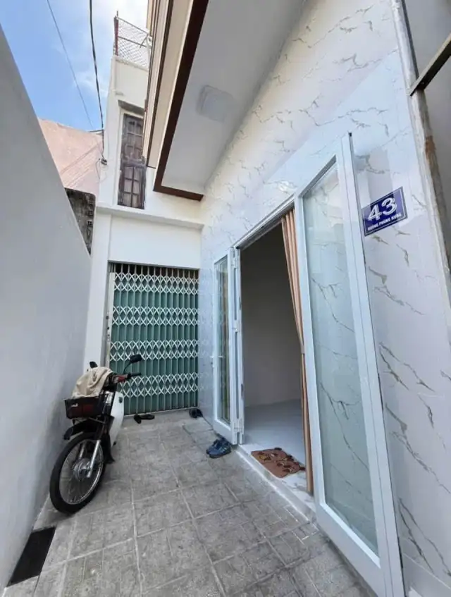 Bán nhà hẻm Phùng Hưng Thành phố Nha Trang, Khánh Hòa – 3 phòng ngủ, giá 2.6 tỷ
