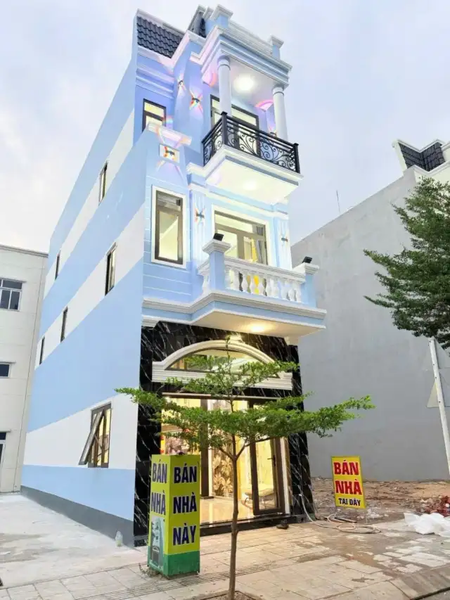 Bán nhà mặt tiền đường N2 Thành phố Dĩ An, Bình Dương – 4 phòng ngủ, giá 5.6 tỷ