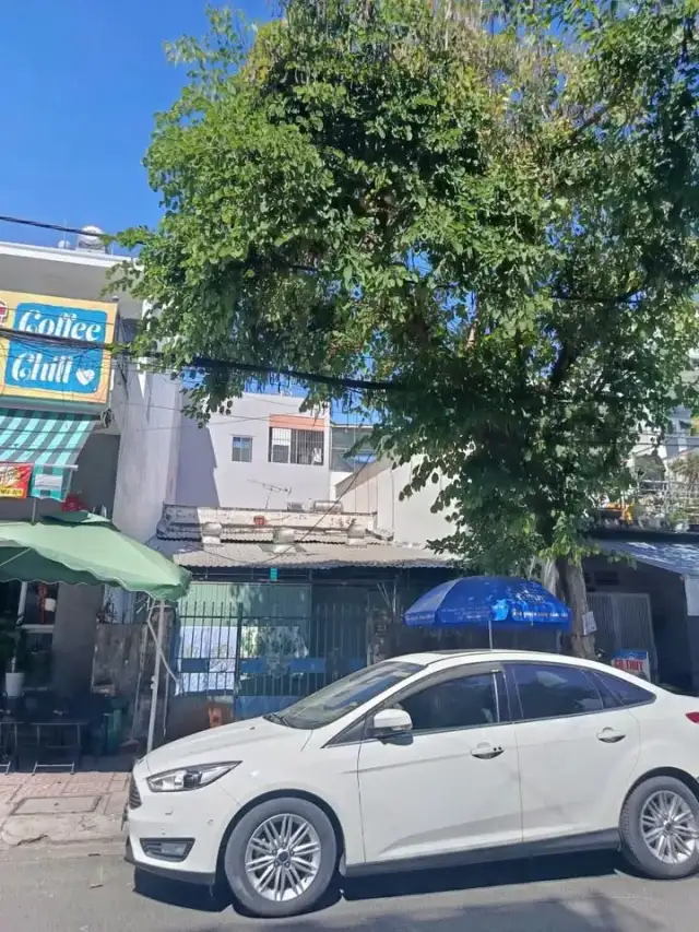 Bán nhà mặt tiền Trương Hán Siêu Thành phố Nha Trang, Khánh Hòa – 1 phòng ngủ, giá 13.8 tỷ Bán nhà mặt tiền Trương Hán Siêu Thành phố Nha Trang, Khánh Hòa – 1 phòng ngủ, giá 13.8 tỷ