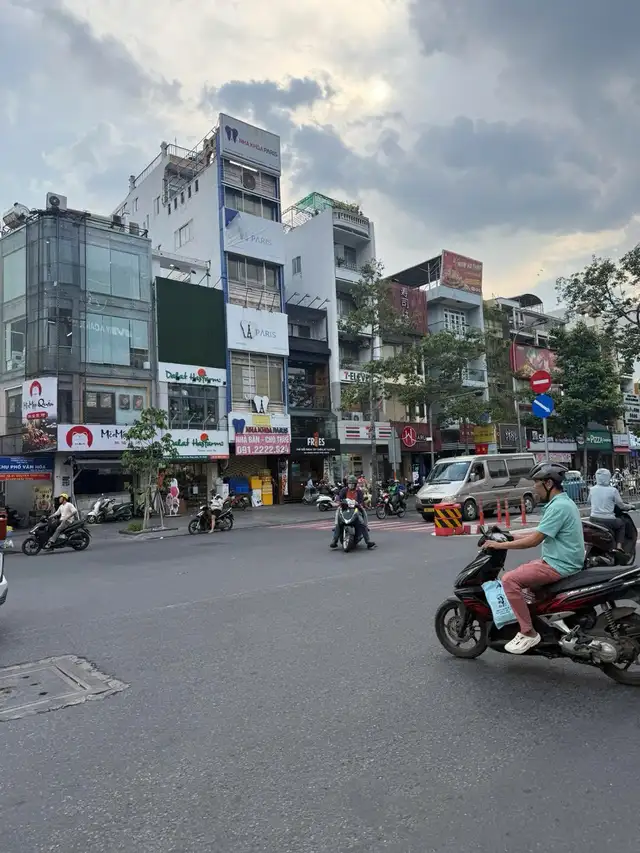 Bán căn hộ chung cư Nguyễn Thái Học Quận 1, TP.HCM – giá 130 tỷ