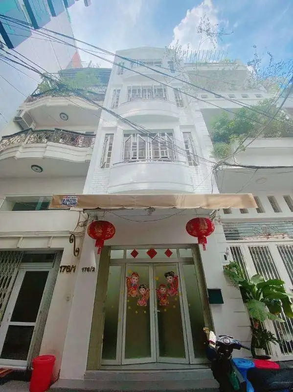 Bán nhà hẻm Lý Tự Trọng Quận 1, TP.HCM – 4 phòng ngủ, giá 30 tỷ