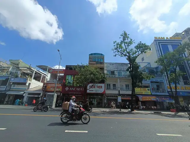 Bán nhà mặt tiền Hậu Giang Quận 6, TP.HCM – 4 phòng ngủ, giá 32 tỷ
