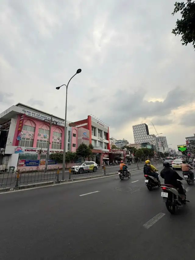 Bán nhà mặt tiền Phan Đăng Lưu Quận Phú Nhuận, TP.HCM – giá 357 tỷ Bán nhà mặt tiền Phan Đăng Lưu Quận Phú Nhuận, TP.HCM – giá 357 tỷ
