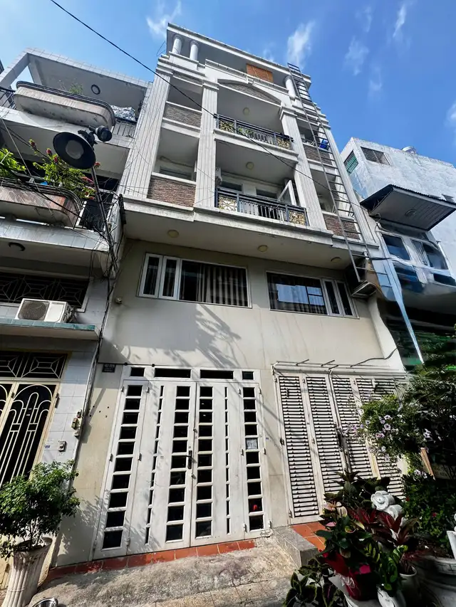 Bán nhà hẻm Lê Văn Sỹ Quận 3, TP.HCM – 6 phòng ngủ, giá 23 tỷ Bán nhà hẻm Lê Văn Sỹ Quận 3, TP.HCM – 6 phòng ngủ, giá 23 tỷ
