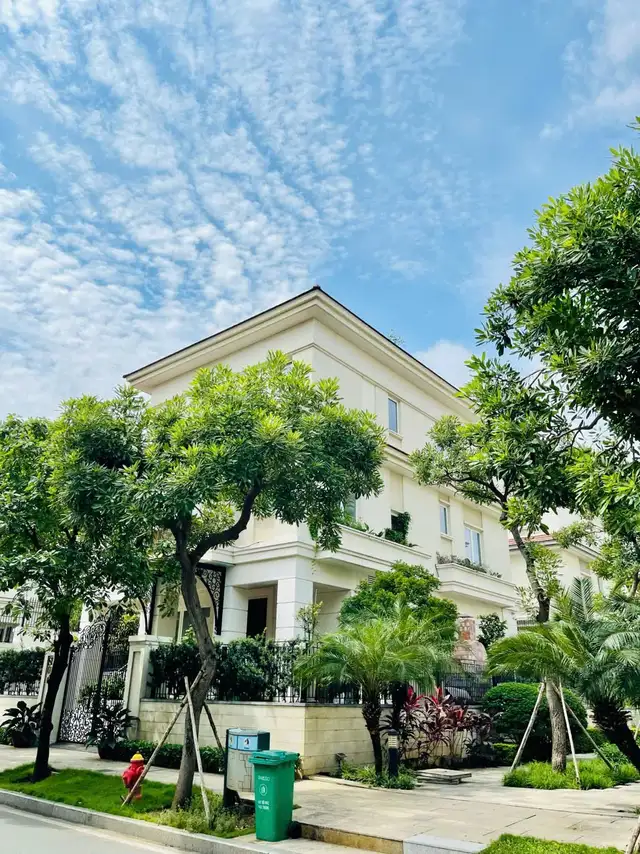 Bán nhà mặt tiền đường A13 Thành phố Thủ Đức, TP.HCM – 4 phòng ngủ, giá 280 tỷ Bán nhà mặt tiền đường A13 Thành phố Thủ Đức, TP.HCM – 4 phòng ngủ, giá 280 tỷ