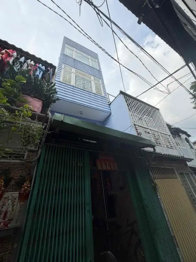 Bán nhà hẻm Lê Đại Hành Quận 11, TP.HCM – 3 phòng ngủ, giá 3.9 tỷ Bán nhà hẻm Lê Đại Hành Quận 11, TP.HCM – 3 phòng ngủ, giá 3.9 tỷ