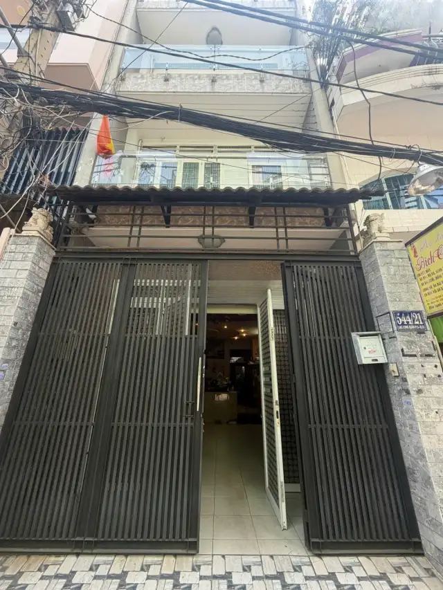 Bán nhà hẻm Lạc Long Quân Quận 11, TP.HCM – 4 phòng ngủ, giá 13.9 tỷ Bán nhà hẻm Lạc Long Quân Quận 11, TP.HCM – 4 phòng ngủ, giá 13.9 tỷ