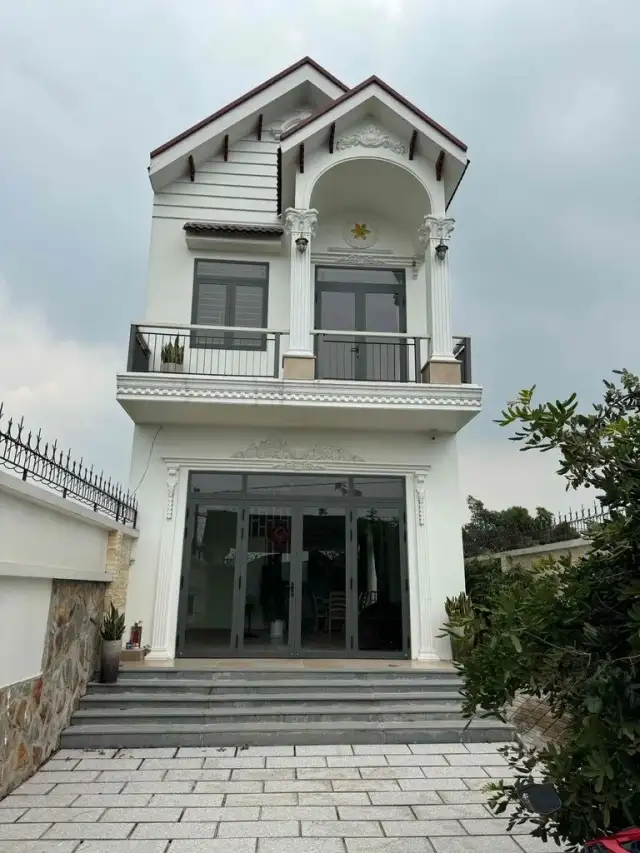 Bán nhà mặt tiền Bờ Huệ  Huyện Bình Chánh, TP.HCM – 3 phòng ngủ, giá 10.5 tỷ