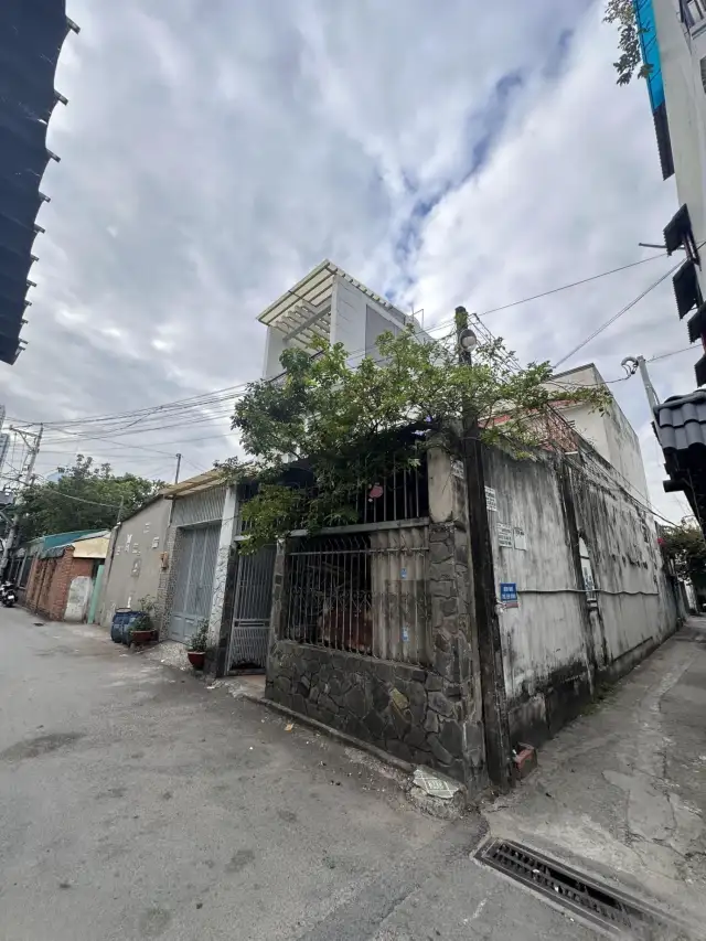 Bán nhà hẻm đường số 12 Thành phố Thủ Đức, TP.HCM – 6 phòng ngủ, giá 10.5 tỷ Bán nhà hẻm đường số 12 Thành phố Thủ Đức, TP.HCM – 6 phòng ngủ, giá 10.5 tỷ