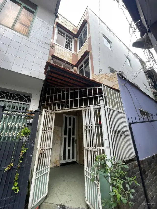 Bán nhà hẻm Nguyễn Thị Huỳnh Quận Phú Nhuận, TP.HCM – 7 phòng ngủ, giá 12.5 tỷ Bán nhà hẻm Nguyễn Thị Huỳnh Quận Phú Nhuận, TP.HCM – 7 phòng ngủ, giá 12.5 tỷ