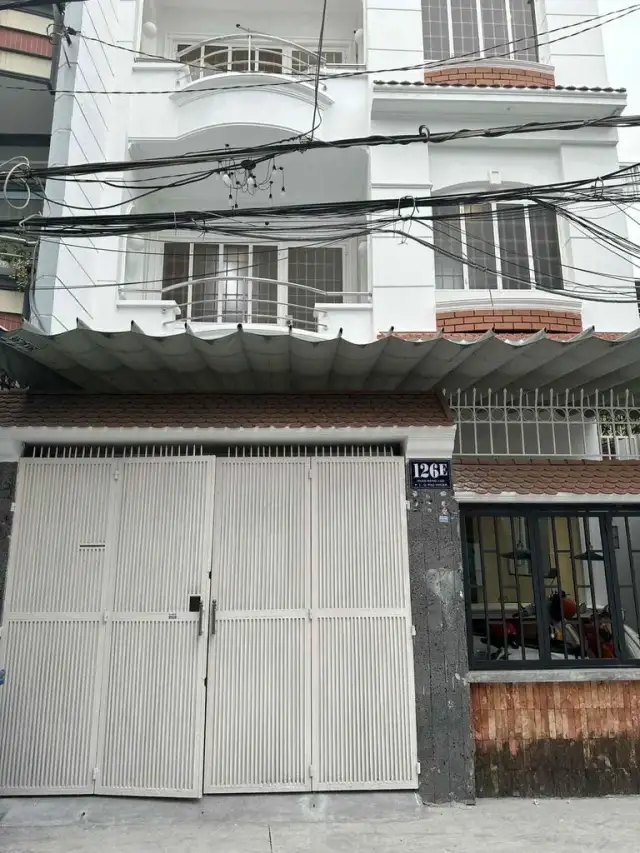 Bán nhà hẻm Phan Đăng Lưu Quận Phú Nhuận, TP.HCM – 5 phòng ngủ, giá 28 tỷ Bán nhà hẻm Phan Đăng Lưu Quận Phú Nhuận, TP.HCM – 5 phòng ngủ, giá 28 tỷ
