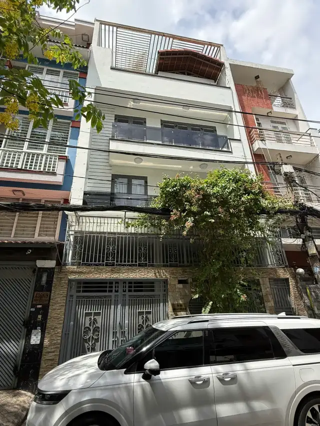 Bán nhà hẻm đường 3/2 Quận 10, TP.HCM – 4 phòng ngủ, giá 42 tỷ Bán nhà hẻm đường 3/2 Quận 10, TP.HCM – 4 phòng ngủ, giá 42 tỷ