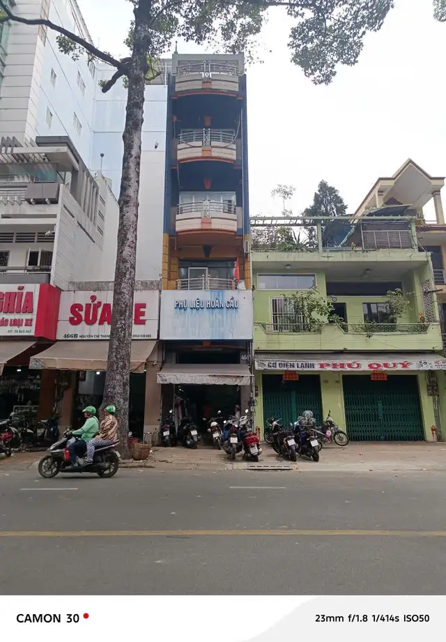 Bán nhà mặt tiền Nguyễn Chí Thanh Quận 10, TP.HCM – 1 phòng ngủ, giá 33 tỷ