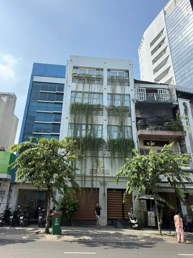 Bán nhà mặt tiền Đinh Tiên Hoàng Quận 1, TP.HCM – 13 phòng ngủ, giá 35 tỷ