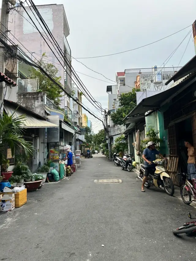 Bán nhà mặt tiền lê văn quới Quận Bình Tân, TP.HCM – 4 phòng ngủ, giá 7 tỷ
